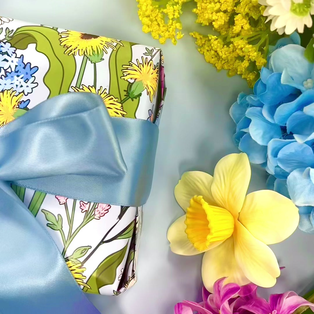 Load and play video in Gallery viewer, COTTAGE GARDEN GIFT WRAP SHEET
