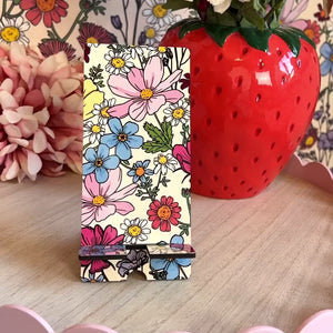 
            
                Load and play video in Gallery viewer, SHE&amp;#39;S A WILDFLOWER - MOBILE PHONE STAND
            
        