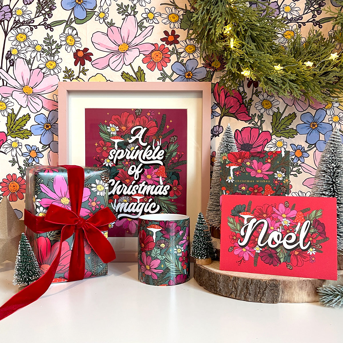 WOODLAND WILFLOWER NOEL GREETINGS CARD