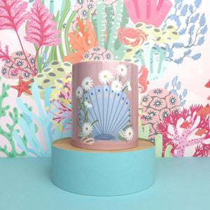 
            
                Load image into Gallery viewer, DAISY SHELL - DESK POT
            
        