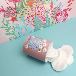 
            
                Load image into Gallery viewer, DAISY SHELL - DESK POT
            
        